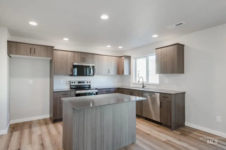 8293 E Bright Angel Dr, Nampa, ID 83687 - Image #3