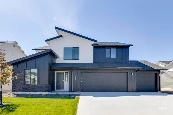 5457 S Bittercreek Ave, Meridian, ID 83642