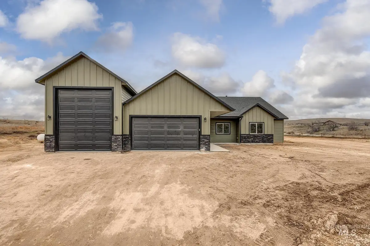 3333 Flight Deck Dr, New Plymouth, ID 83655 - Image #1