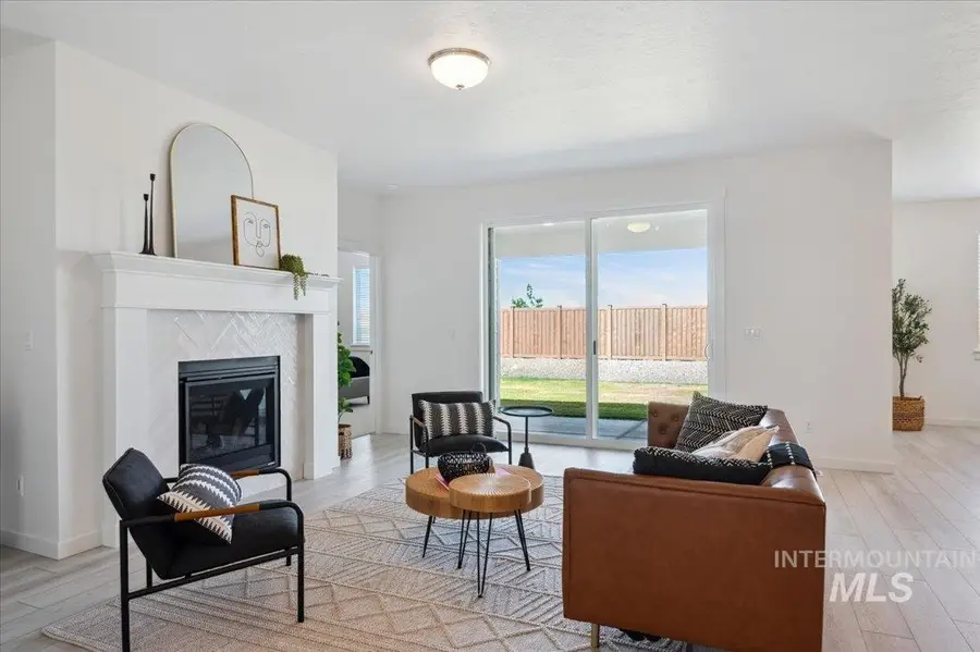 9036 W Moon River Dr, Star, ID 83669 - #2