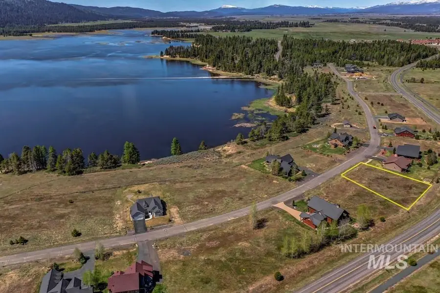 13126 Hawks Bay Rd, Donnelly, ID 83615 - #3