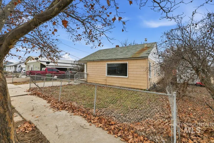 555 15th St., Vale, OR 97918 - #2