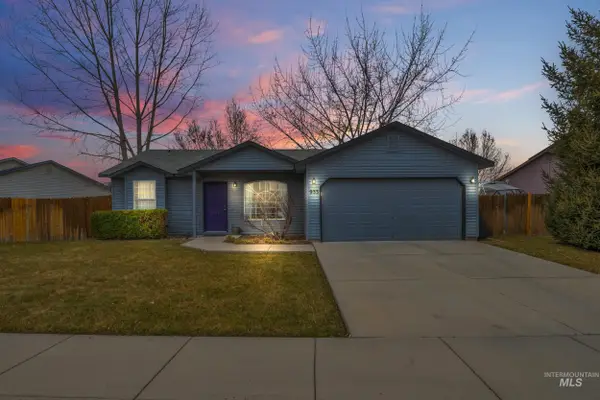 933 N Sluice Way, Kuna, ID 83634