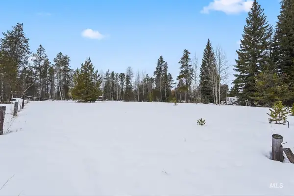 881 W Roseberry Rd., Donnelly, ID 83615