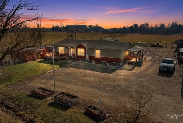 27699 Sand Rd, Parma, ID 83660