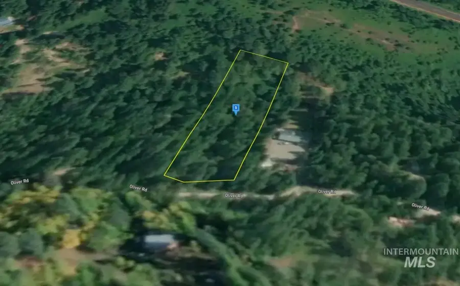 107 Scott Ln, Sandpoint, ID 83864 - Image #2