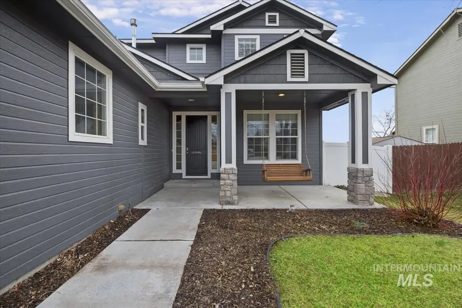 1915 W Aberdeen Ave, Nampa, ID 83686 - #2