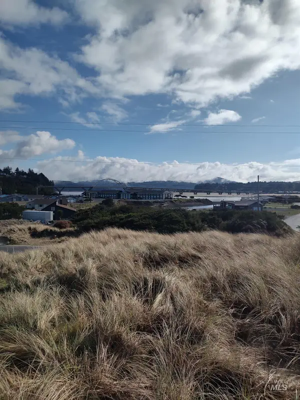 2070 Sargent Drive Lot 18, Clarkston, WA 99403