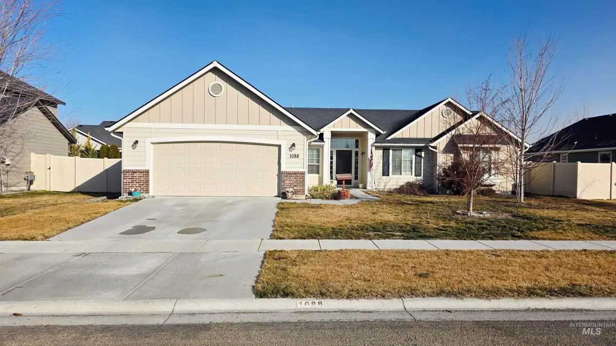 1088 E Rose Island St, Nampa, ID 83686 - #1