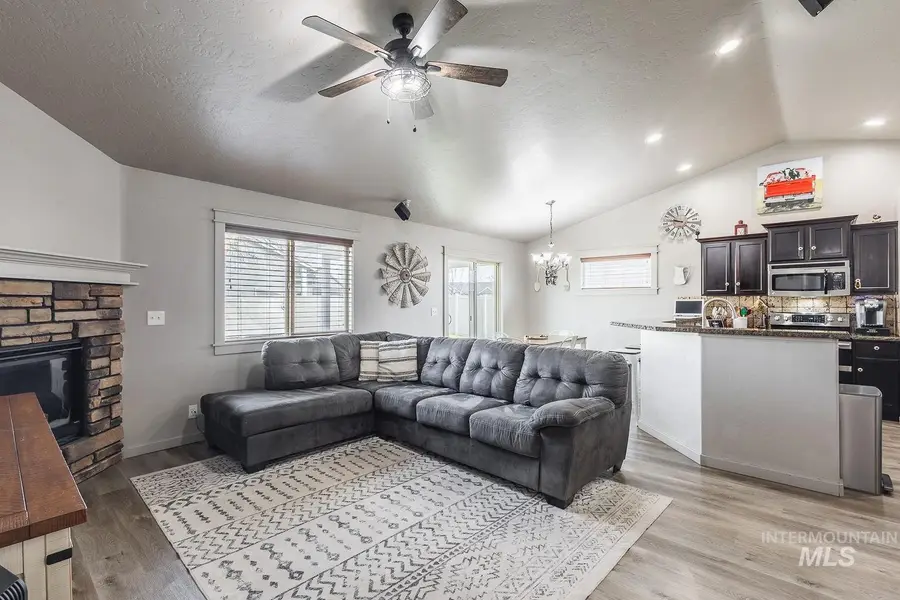 1546 Fairway St, Middleton, ID 83644 - #3