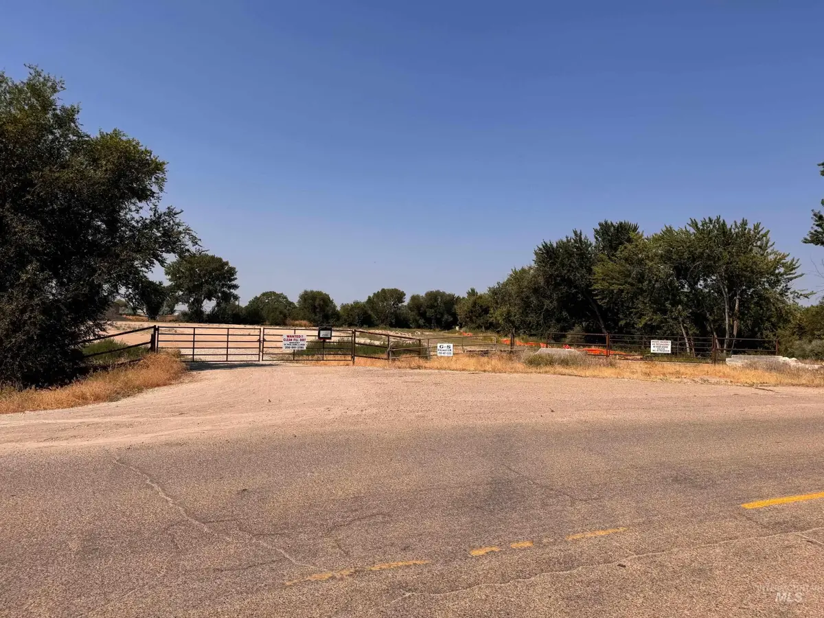 W Chicago St, Caldwell, ID 83605 - Image #1