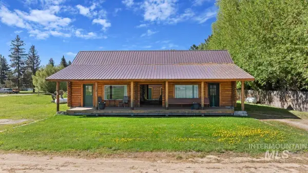 128 E Sage Ave, Fairfield, ID 83327