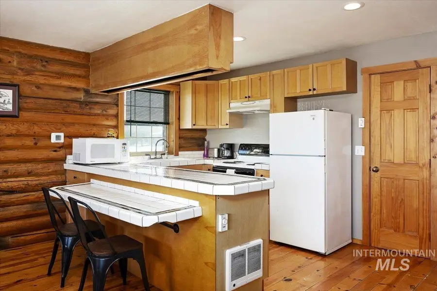 128 E Sage Ave, Fairfield, ID 83327 - #3