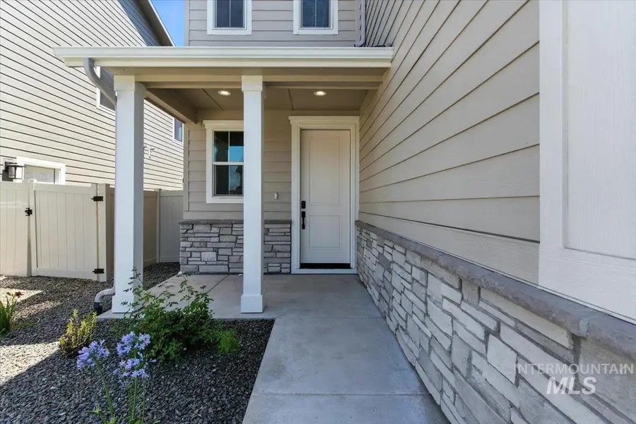 6135 N Senita Hills Ave, Meridian, ID 83646 - Image #2