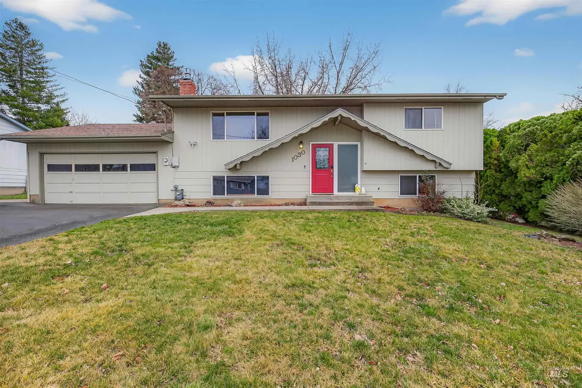 1030 Hemlock Ave, Lewiston, ID 83501 - Image #1