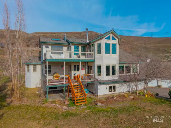 965 Horse Lane, Lewiston, ID 83501