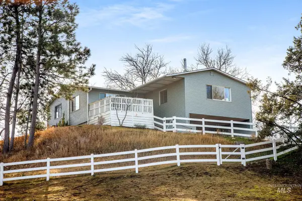 6621 E Willow Ave, Nampa, ID 83687