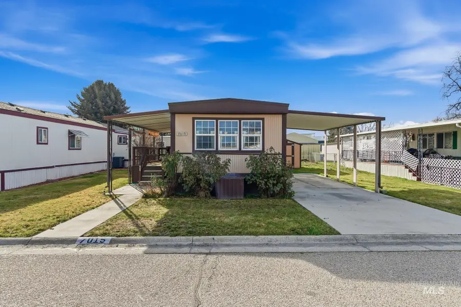 7015 W Royal Glen Lane, Boise, ID 83714 - Image #2