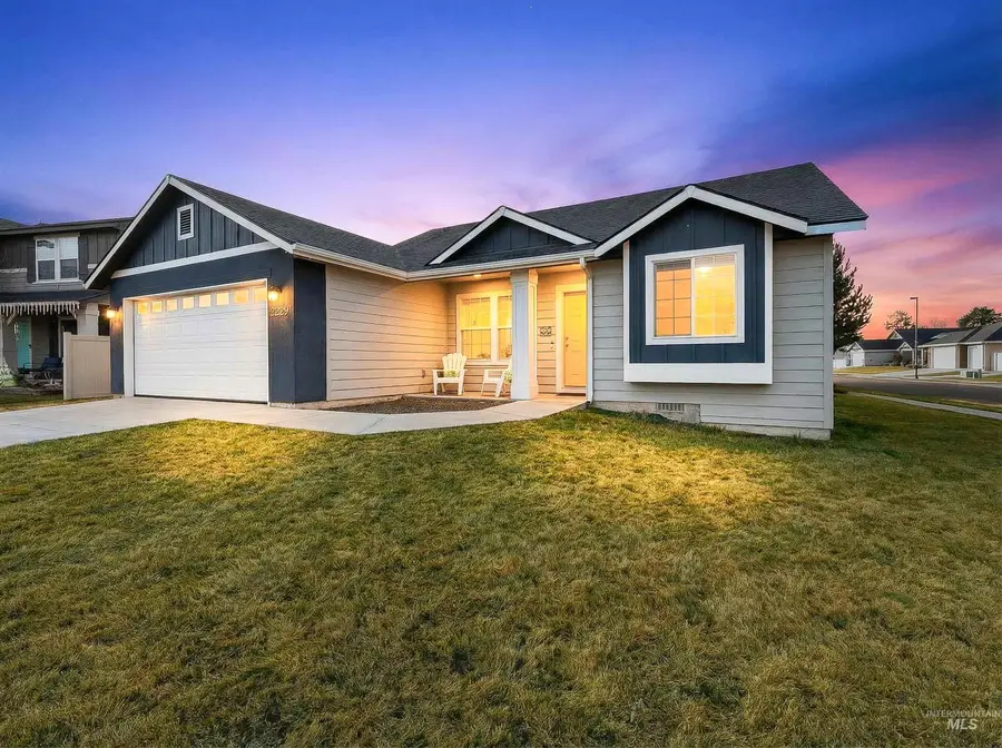 2229 W Mikaela Ct, Nampa, ID 83651 - #2