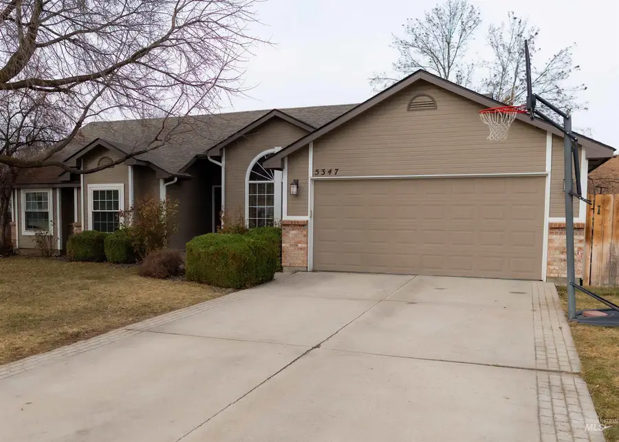5347 N Black Spruce Place, Boise, ID 83713 - Image #2