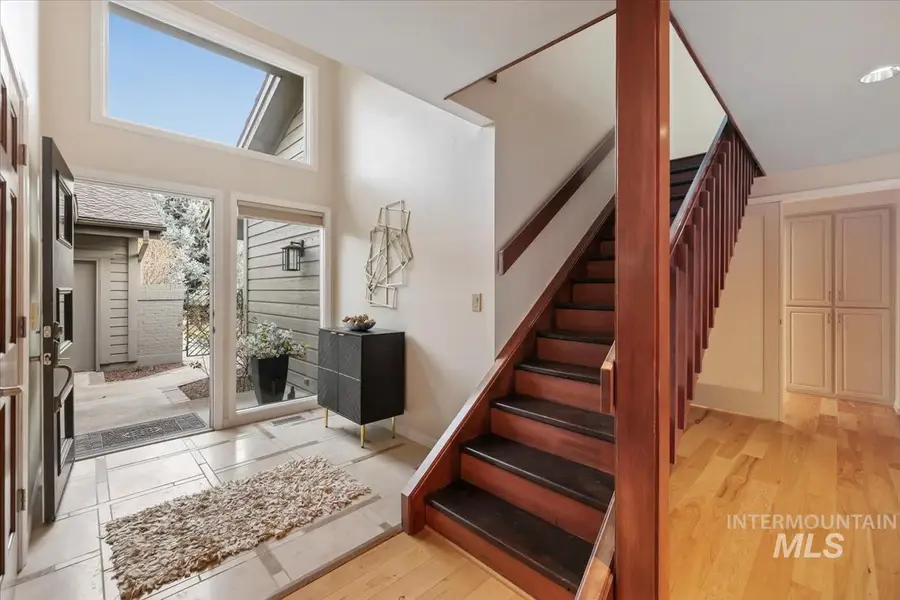 1945 S Creekside Ln, Boise, ID 83706 - Image #3