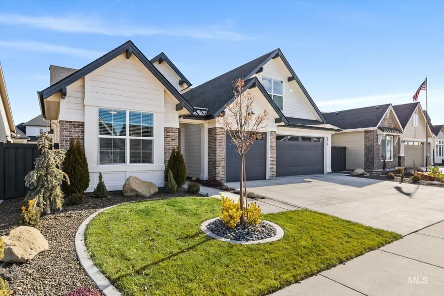 6638 S Capstone Ave, Meridian, ID 83642 - Image #2