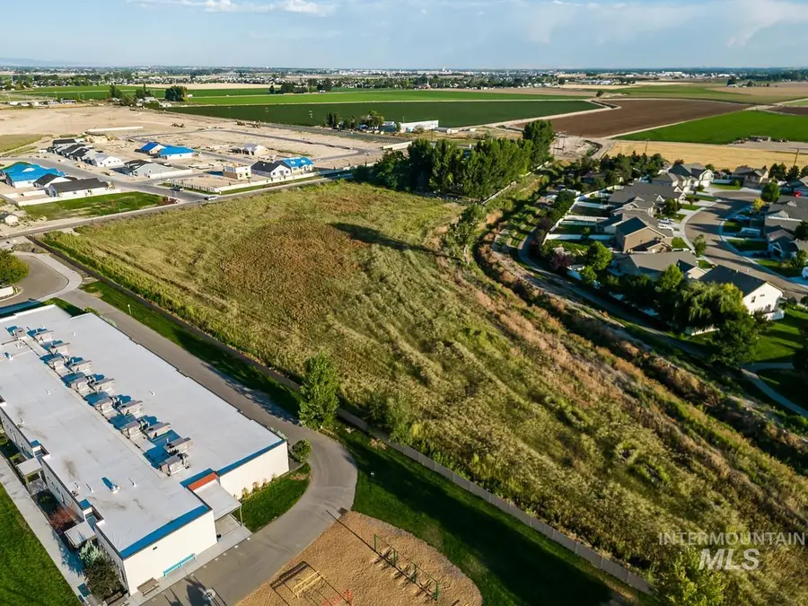 11476 Linden Rd, Caldwell, ID 83605 - Image #2