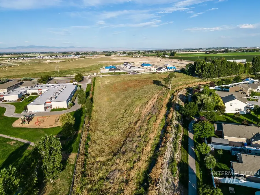 11476 Linden Rd, Caldwell, ID 83605 - Image #3