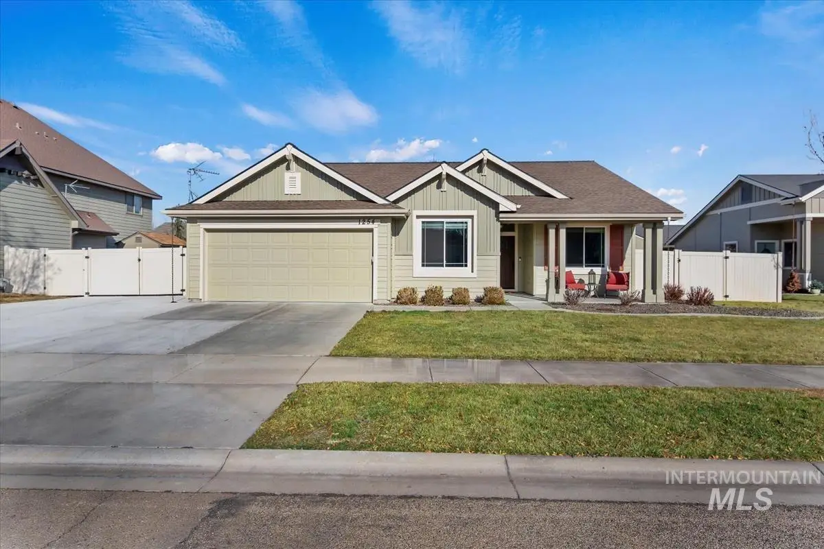 1254 E Oakbrook Ct, Meridian, ID 83642 - Image #1