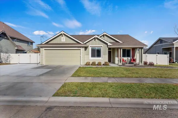 1254 E Oakbrook Ct, Meridian, ID 83642