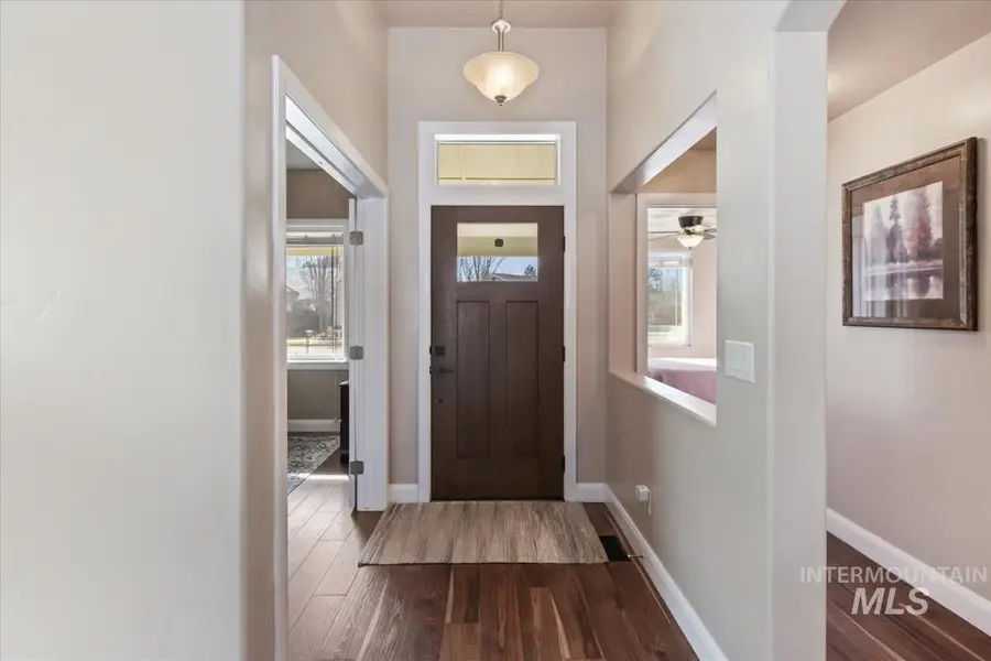 1254 E Oakbrook Ct, Meridian, ID 83642 - Image #3