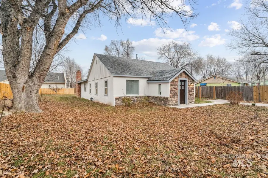 317 E Ithaca Street, Caldwell, ID 83605 - Image #3