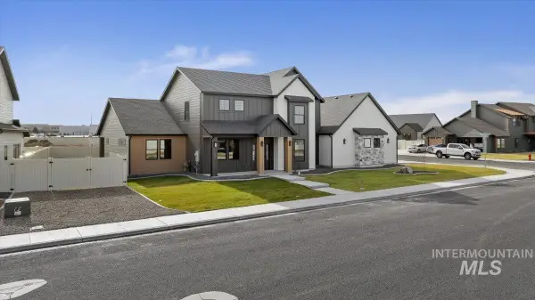 663 Canyon Crest Drive W, Twin Falls, ID 83301