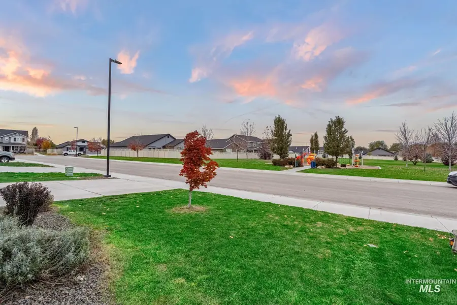 675 E Whitbeck St, Kuna, ID 83634 - #2