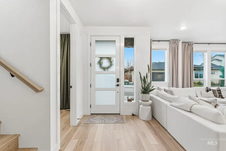 2563 S New Haven Ln, Boise, ID 83716 - Image #2