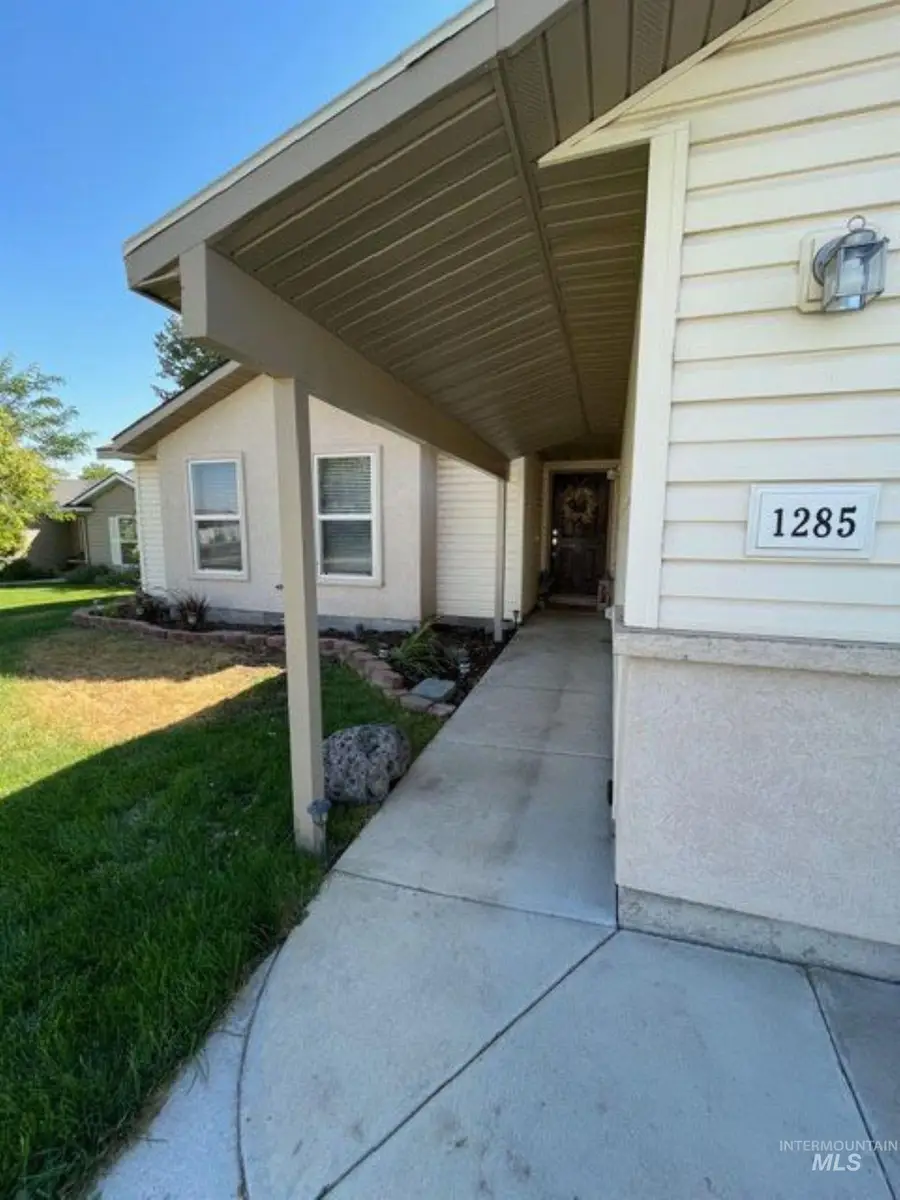 1285 Golden Pheasant Dr, Twin Falls, ID 83301 - Image #2