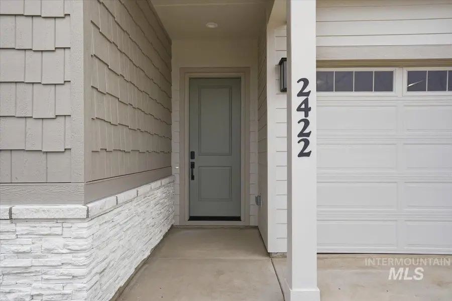 2422 N Kenora Ave, Star, ID 83669 - #2