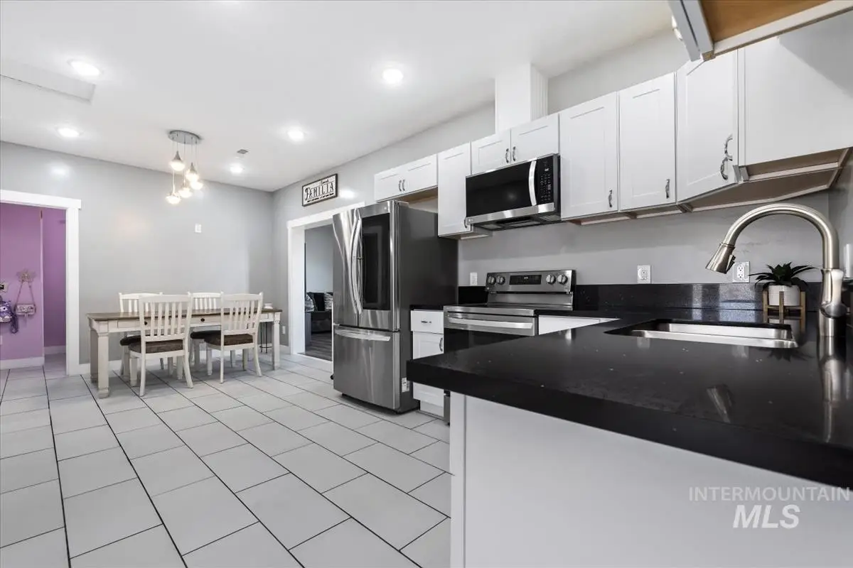 2420 Sw Buckey Dr, Mountain Home, ID 83647 - #1