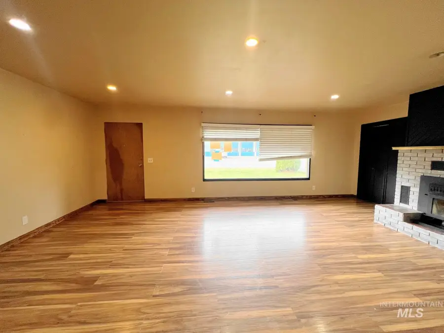 603 Maple Street, Nezperce, ID 83543 - Image #2