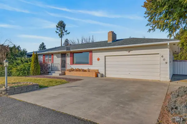609 Grelle Ave, Lewiston, ID 83501
