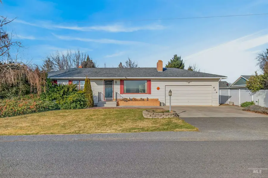 609 Grelle Ave, Lewiston, ID 83501 - Image #2