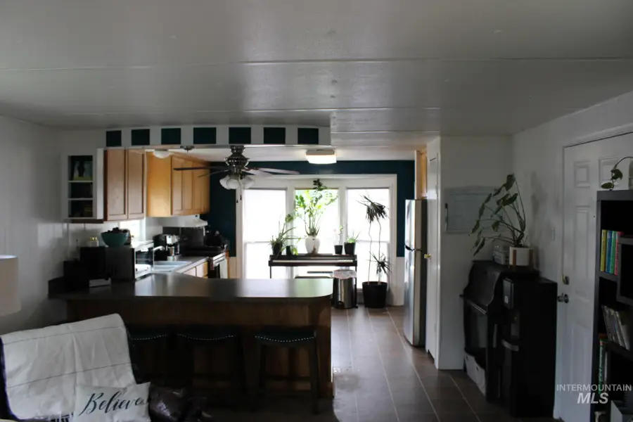 1238 N Sable Ln, Boise, ID 83704 - Image #2