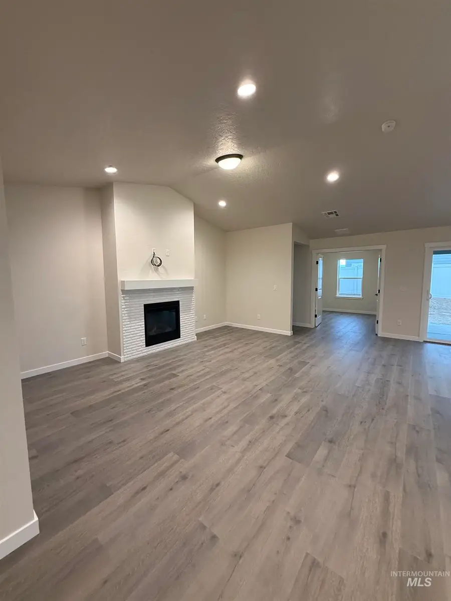 7819 E Meriwether, Nampa, ID 83687 - Image #3