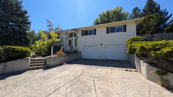 1857 Conestoga St, Moscow, ID 83843