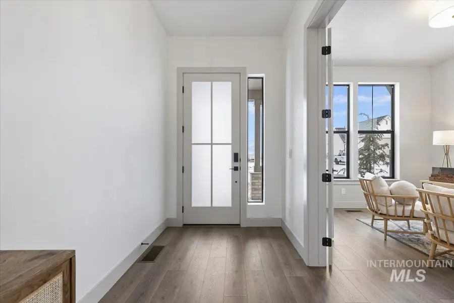 8458 W Graye St #Rainier, Meridian, ID 83646 - Image #2