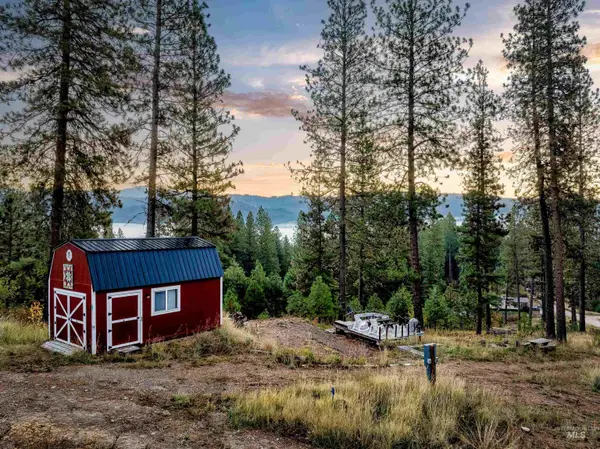 15 Killdeer Court, Garden Valley, ID 83622