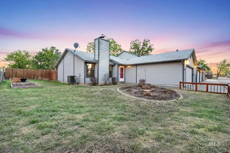488 N Chambers Ln, Boise, ID 83706 - Image #3