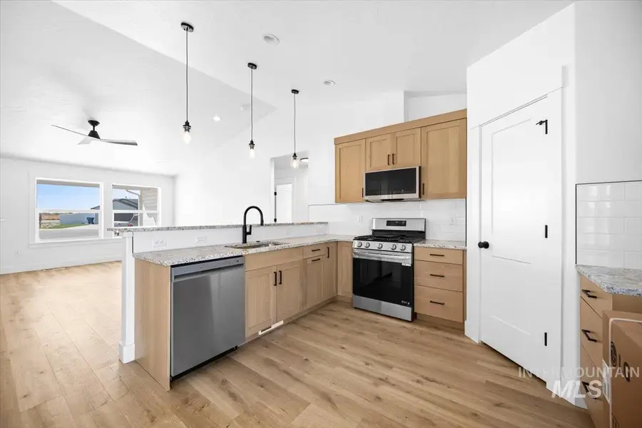 2186 Austin, Fruitland, ID 83619 - #3