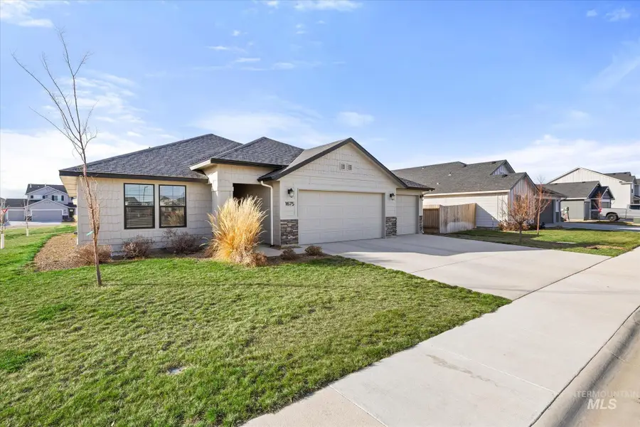 1675 SW Accipiter, Mountain Home, ID 83647 - #2