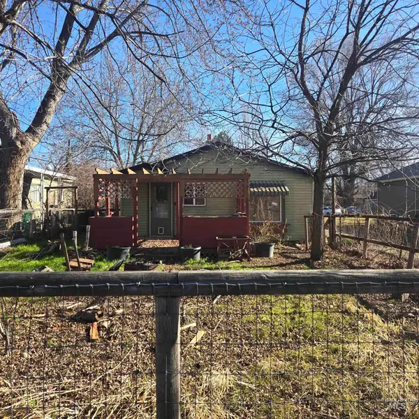 918 Boise Ave, Emmett, ID 83617